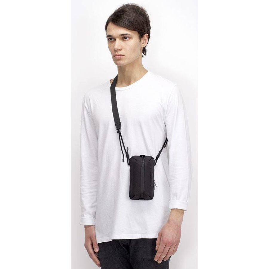 Качественная сумка на ремне Ucon Mateo Bag Black черная 489104206619 black