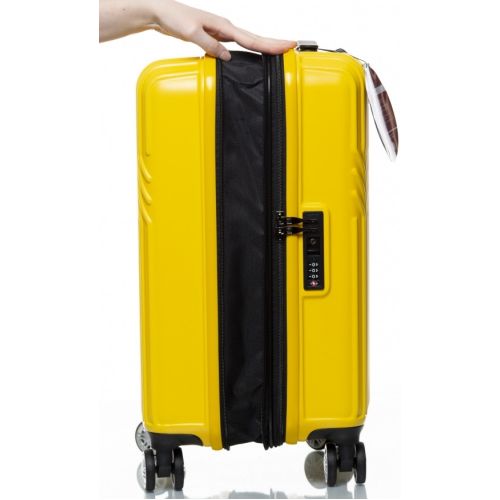 Маленький чемодан на колесах их поликарбоната 42L Sumdex желтый