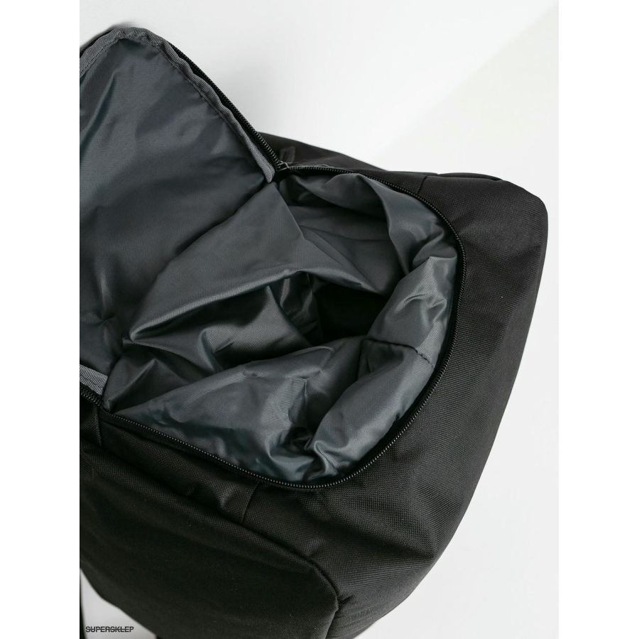 Спортивная сумка 43L Quiksilver Medium Shelter II черная