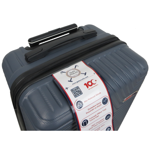 Малый пластиковый чемодан на колесах 45L GD Polo графитовый