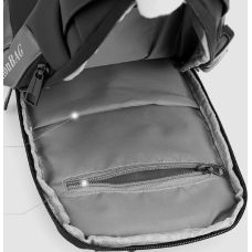 Cумка, слинг нагрудная на ремне Confident Черная