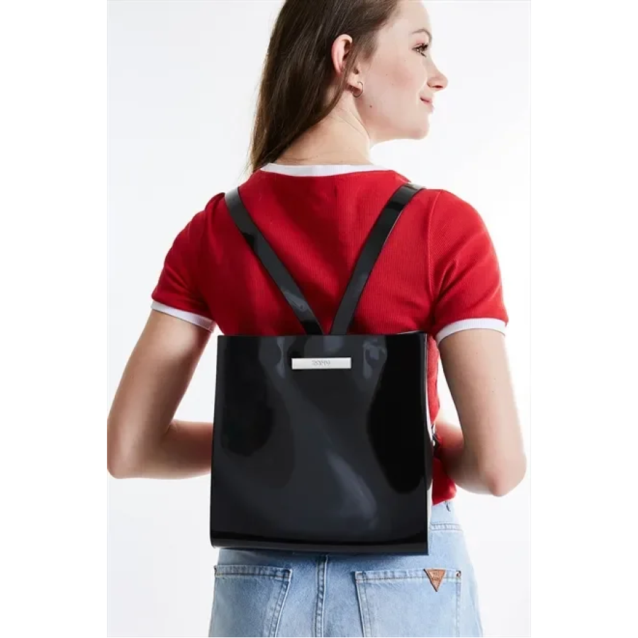 Женская каучуковая сумка-рюкзак трансформер Zaxy Closer Bag Черная