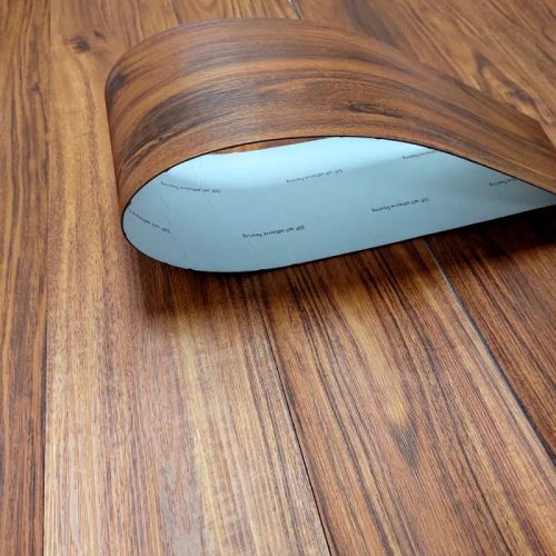 Самоклеящаяся виниловая плитка темное дерево, цена за 1 шт. (СВП-004)