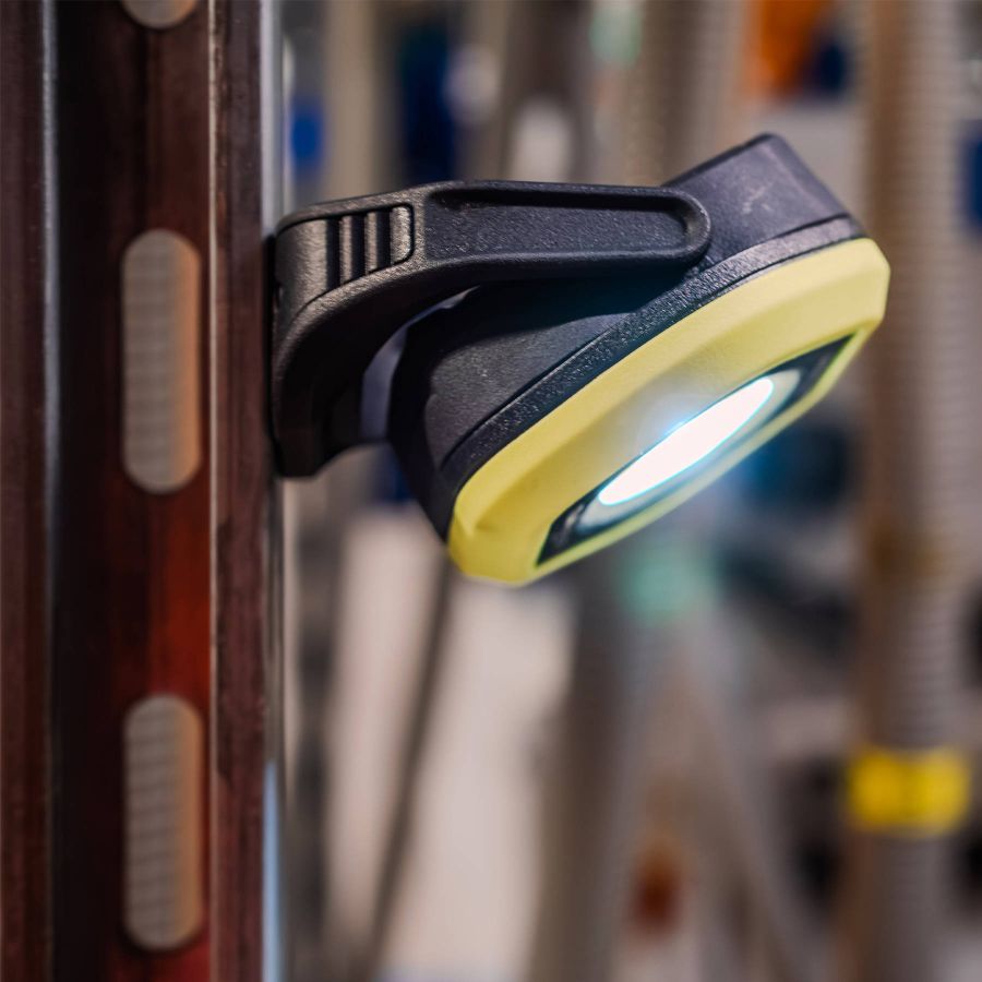 Фонарь профессиональный Mactronic Twin Beam 700 Lm CRI80 Magnetic Type-C Черный