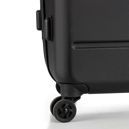 Чемодан средний Swissbrand Berlin (M) поликарбонат Black (SWB_LHBER001M)