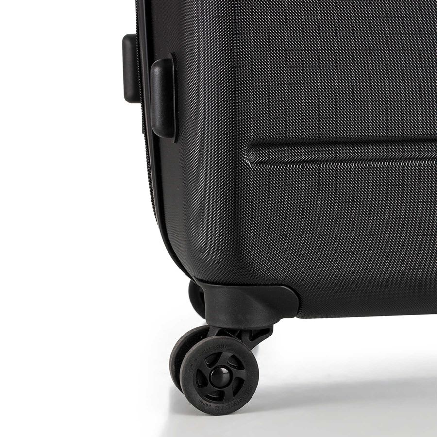 Чемодан средний Swissbrand Berlin (M) поликарбонат Black (SWB_LHBER001M)