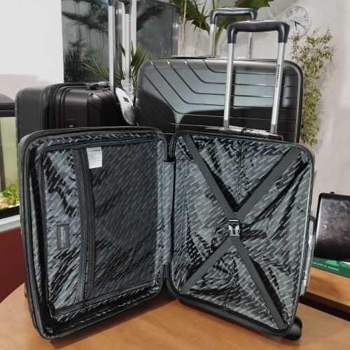 Чемодан средний Swissbrand Eden (M) Polypropylene Black (SWB_LHEDE001M)