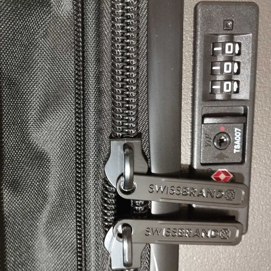 Чемодан Swissbrand Enstone (M) Grey (SWB_LHENS801M)