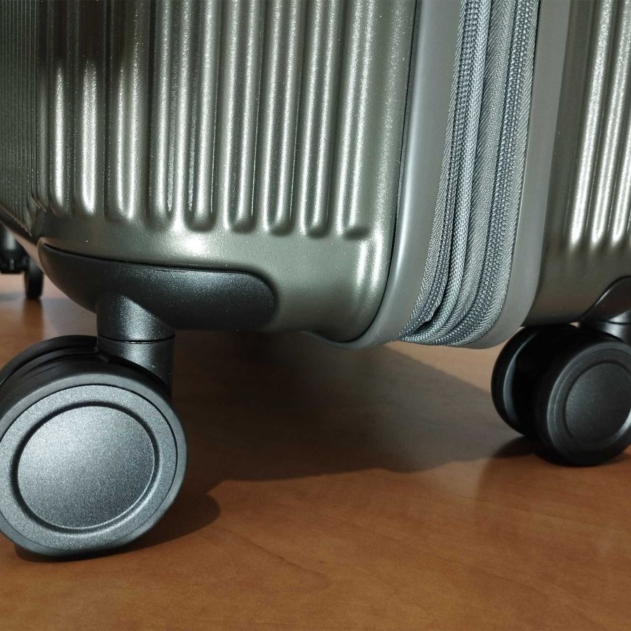 Чемодан большой Swissbrand Hazel (L) Polycarbonate/ABS-Plastic Charcoal (SWB_LHHAZ174L)