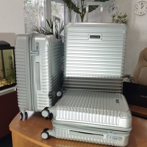 Чемодан средний Swissbrand Rome (M) Polycarbonate/ABS-Plastic Silver (SWB_LHROM002M)