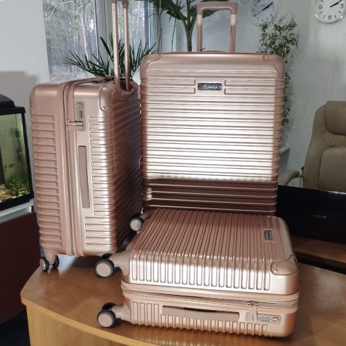 Чемодан средний Swissbrand Rome (M) Polycarbonate/ABS-Plastic Rose Gold (SWB_LHROM003M)