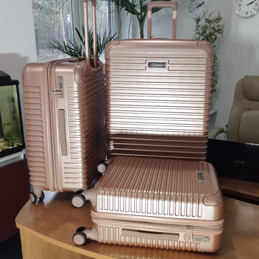 Чемодан средний Swissbrand Rome (M) Polycarbonate/ABS-Plastic Rose Gold (SWB_LHROM003M)