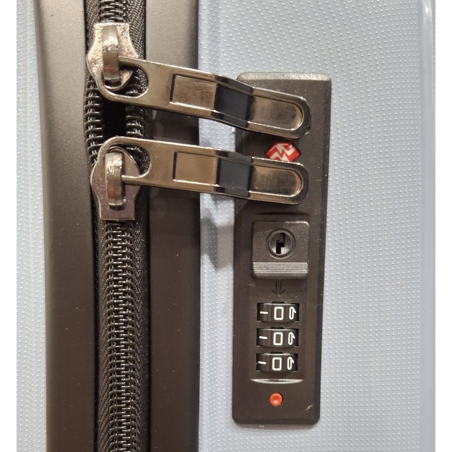 Чемодан средний Fashion 131 M Полипропилен 66х41х26 см Голубой