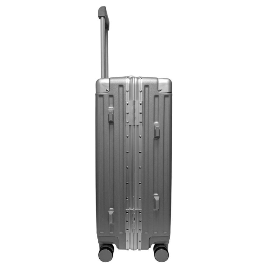 Чемодан средний M Madisson Snowball 66503 M 64x43x26 см 100% поликарбонат на защелках Серебряный