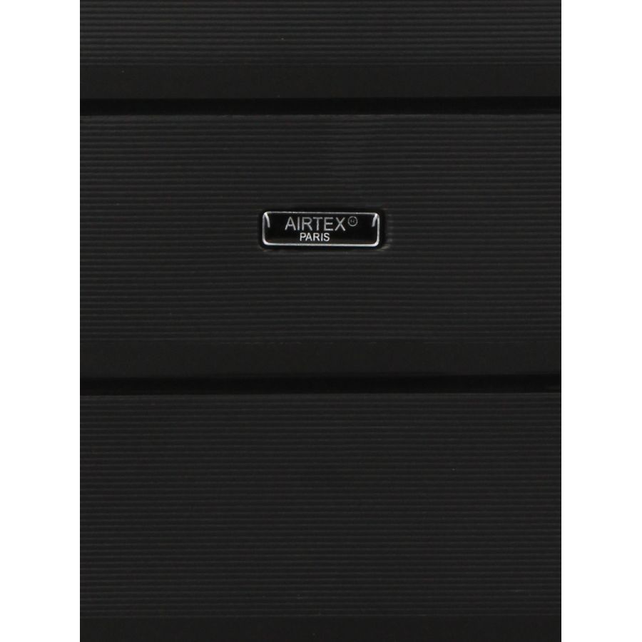 Чемодан маленький S полипропилен Airtex 646 45л 55×40×20см  Черный