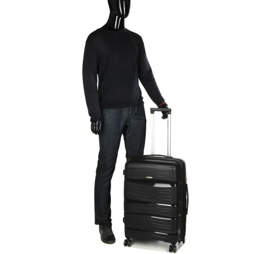 Чемодан средний M полипропилен Worldline Airtex 283 66×44×28см 80л Черный
