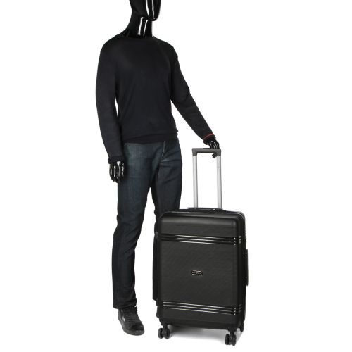 Чемодан средний M полипропилен Snowball 21204 67×47×27см 66+13л Черный