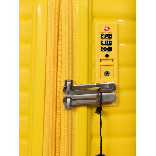 Чемодан маленький S под ручную кладь Snowball 49203 полипропилен Желтый