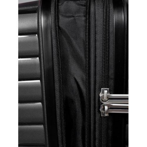 Чемодан маленький S под ручную кладь Snowball 49203 полипропилен Чёрный