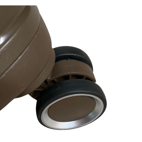 Чемодан средний Madisson Snowball 51203 полипропилен M Коричневый