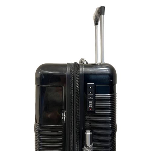 Чемодан большой Lee Cooper 32203 поликарбонат L Черный LC32203/54/49 Большие чемоданы из поликарбоната от Lee Cooper – купить за 4044.0000 грн | Доставка|Гарантия|Быстрая отправка