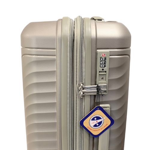 Чемодан маленький Snowball 49703 из полипропилена 36+9 л 55×39×22 см Шампань