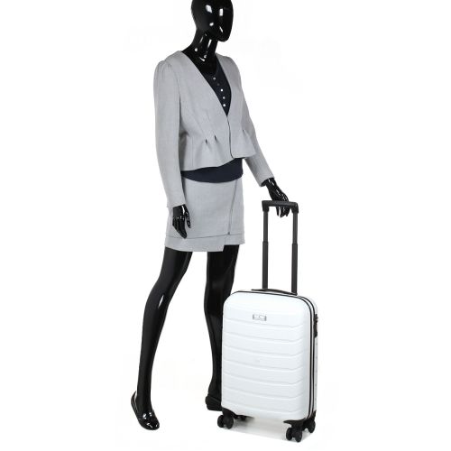 Чемодан малый (S) под ручную кладь полипропилен Snowball 61303 Cologn 38 л 56х38х20 см Белый